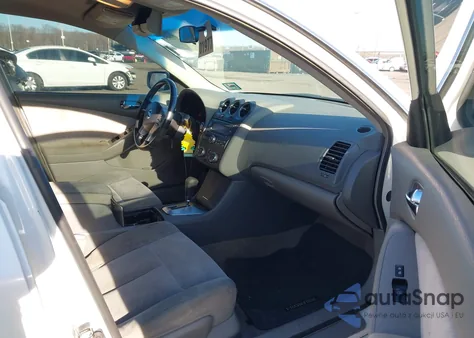 2009 Nissan Altima 2.5 S z USA, uszkodzony, nr VIN 1N4AL21E89N544849